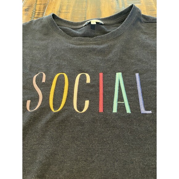 WILDFOX Sweatshirt Social Embroidered Pullover Women’s Size Large - Picture 3 of 10